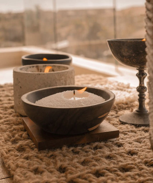 Cera 100% vegetal. Su flama limpia no produce humo ni hollín. Libre de aromas y tóxicos